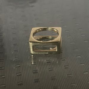 Size 7-1/2 Vitaly Gold ring
